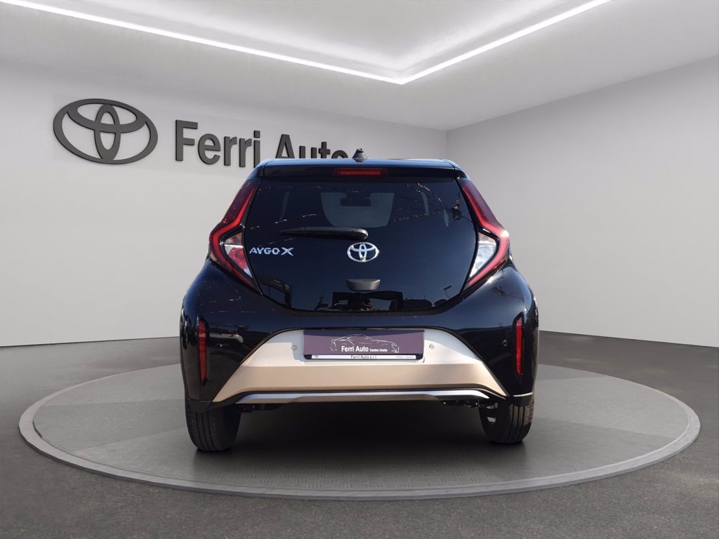 TOYOTA Aygo x 1.0 lounge 72cv s-cvt