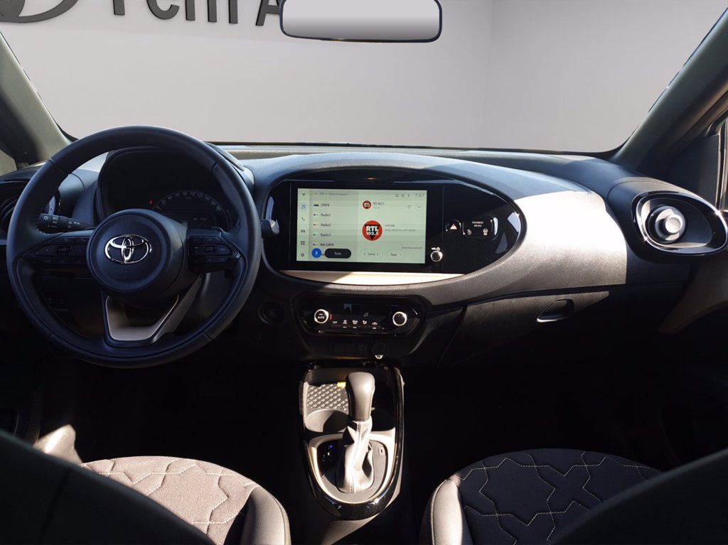 TOYOTA Aygo x 1.0 lounge 72cv s-cvt