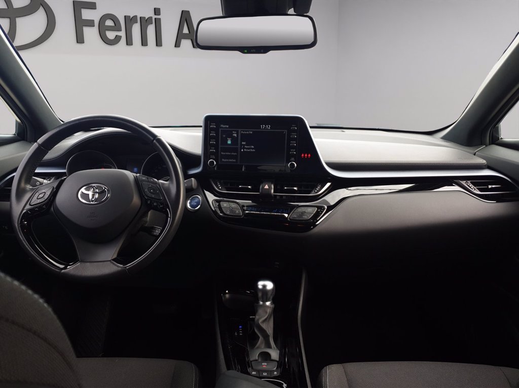 TOYOTA C-hr 2.0h trend e-cvt
