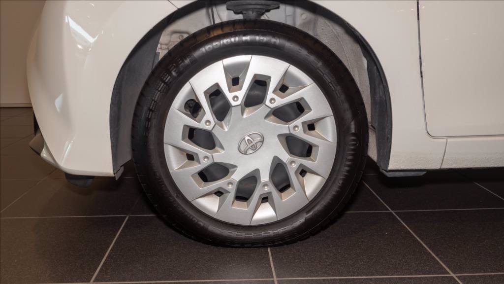 TOYOTA Aygo 5p 1.0 x-play 72cv