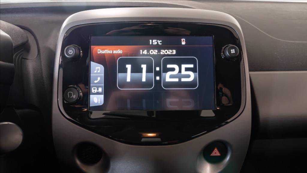TOYOTA Aygo 5p 1.0 x-play 72cv