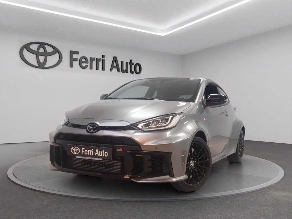 TOYOTA GR Yaris 1.6 Circuit dat-8