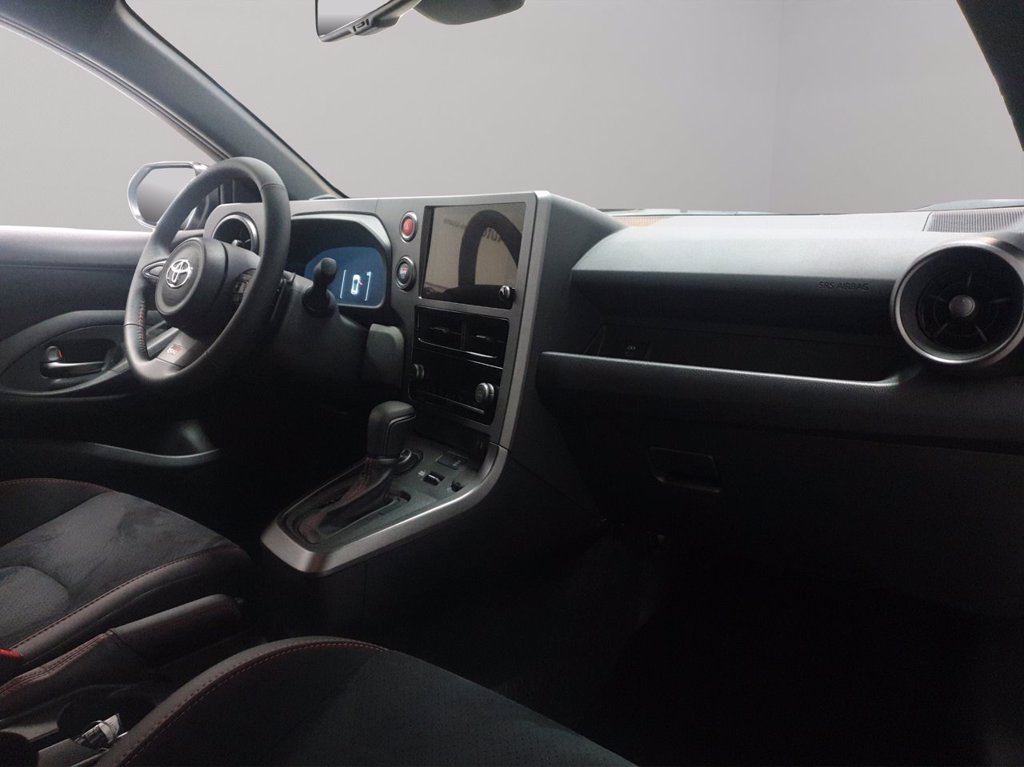 TOYOTA GR Yaris 1.6 Circuit dat-8