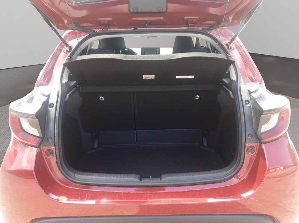 TOYOTA Yaris 1.0 active