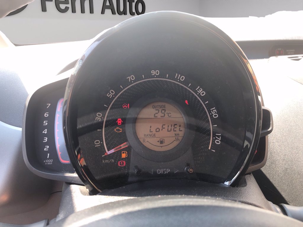 TOYOTA Aygo 5p 1.0 x-play 72cv