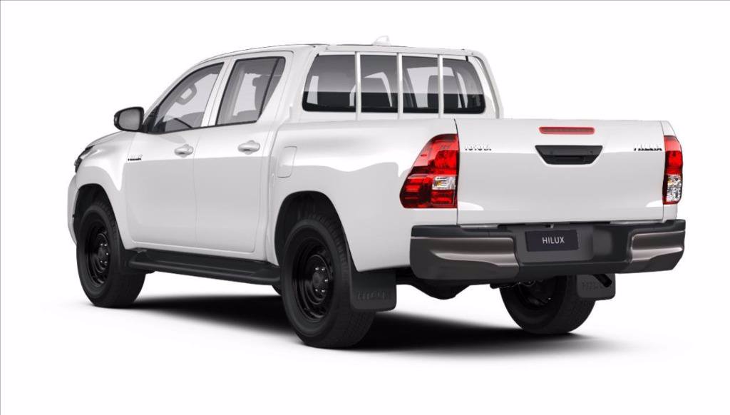 TOYOTA Hilux 2.4 d-4d double cab Comfort auto