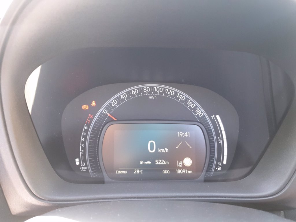 TOYOTA Aygo x 1.0 limited air 72cv