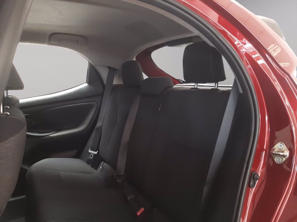 TOYOTA Yaris 1.5h trend