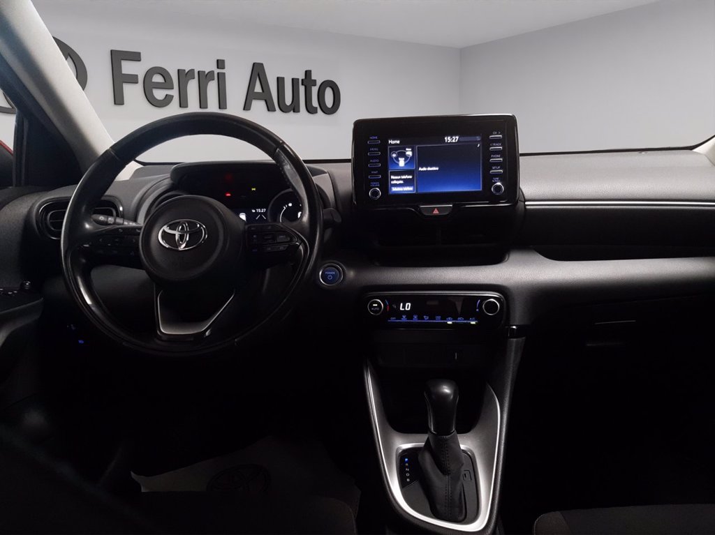 TOYOTA Yaris 1.5h trend