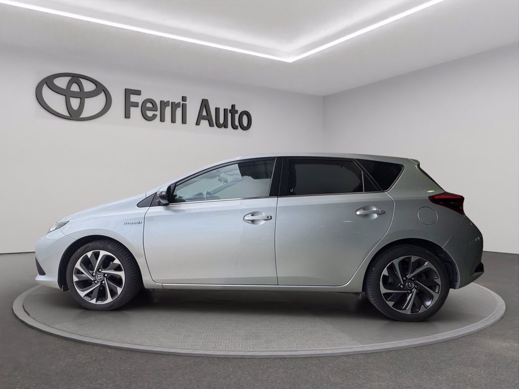 TOYOTA Auris 1.8h active cvt