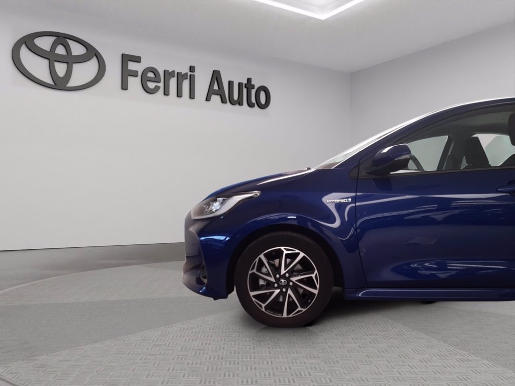TOYOTA Yaris 1.5h trend