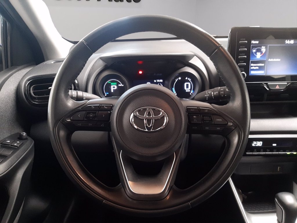 TOYOTA Yaris 1.5h trend