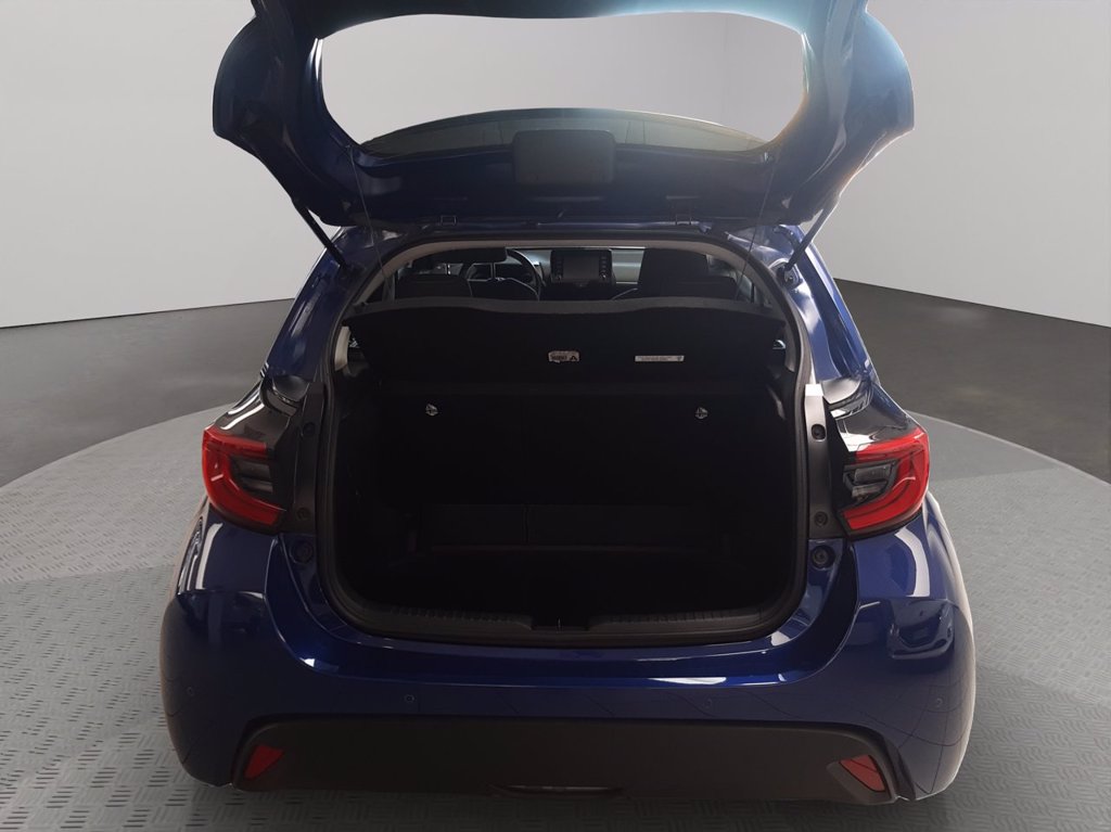 TOYOTA Yaris 1.5h trend