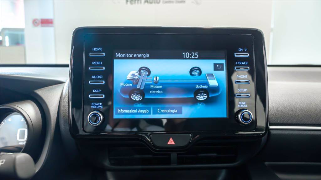 TOYOTA Yaris 1.5h Lounge