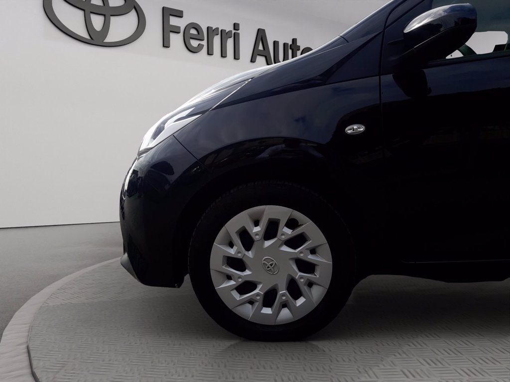 TOYOTA Aygo 5p 1.0 x-play 72cv