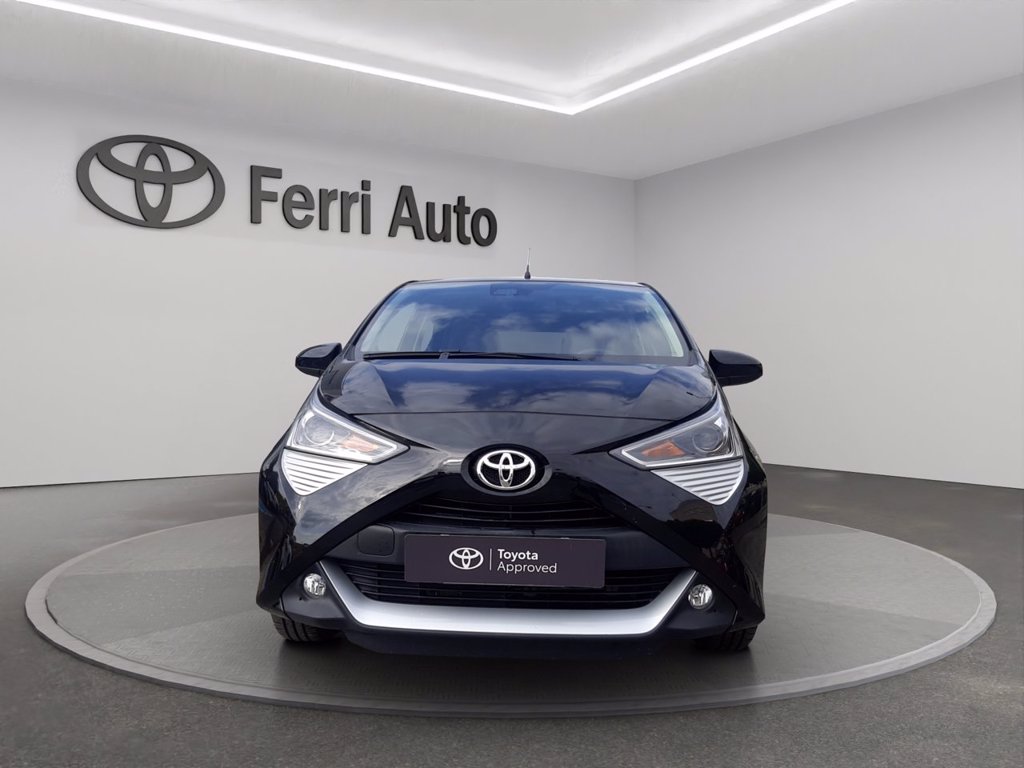 TOYOTA Aygo 5p 1.0 x-play 72cv