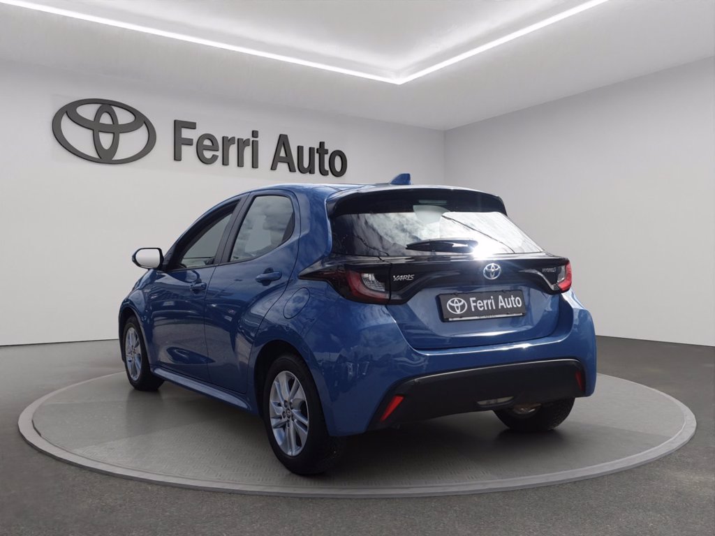 TOYOTA Yaris 1.5h active