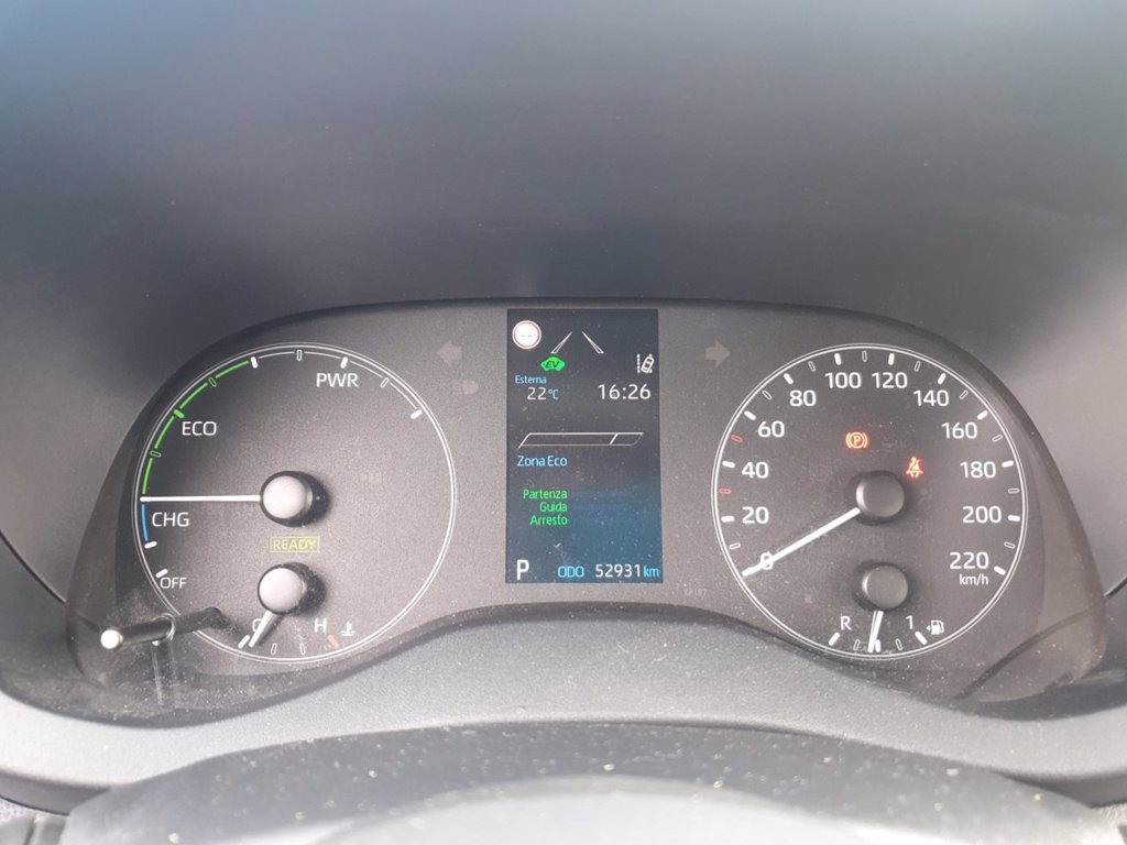TOYOTA Yaris 1.5h active