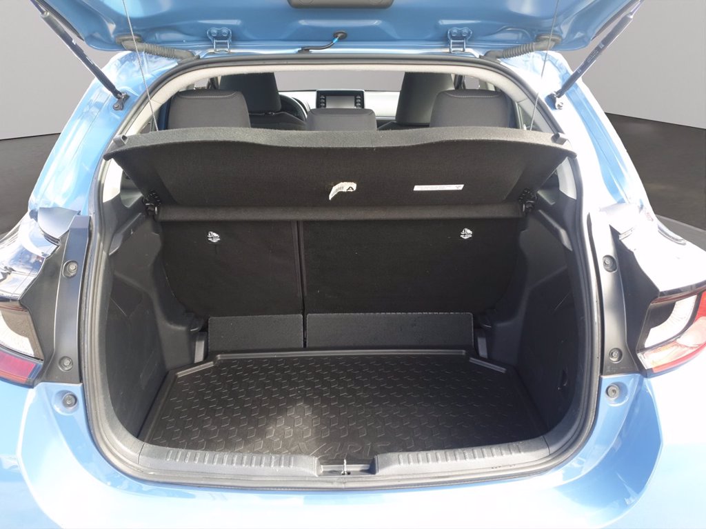 TOYOTA Yaris 1.5h active