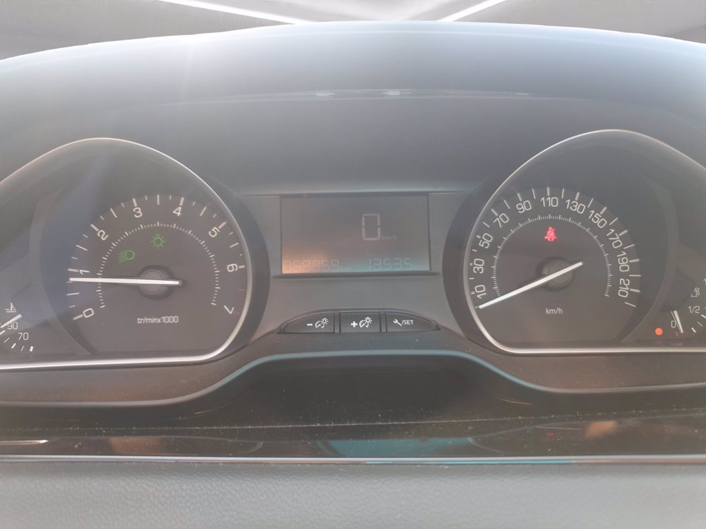 PEUGEOT 208 5p 1.2 puretech active 82cv