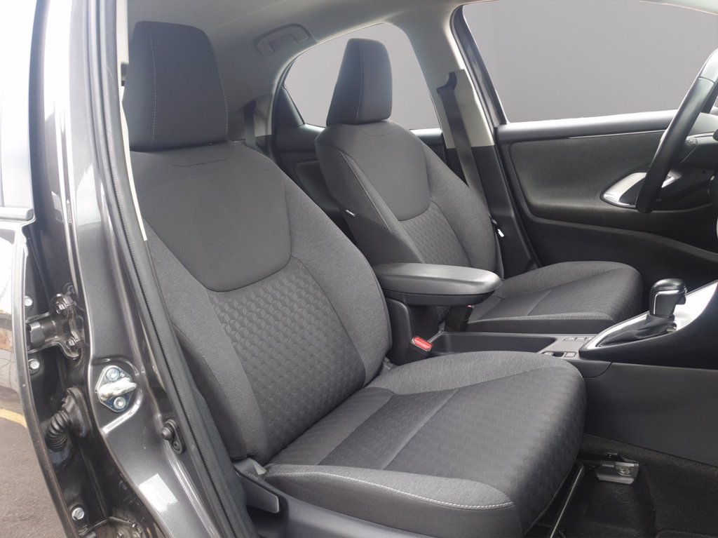 TOYOTA Yaris 1.5h trend
