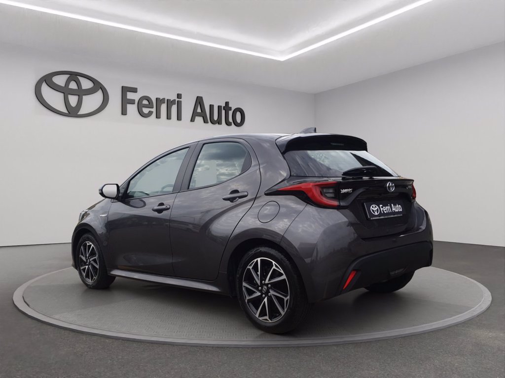 TOYOTA Yaris 1.5h trend