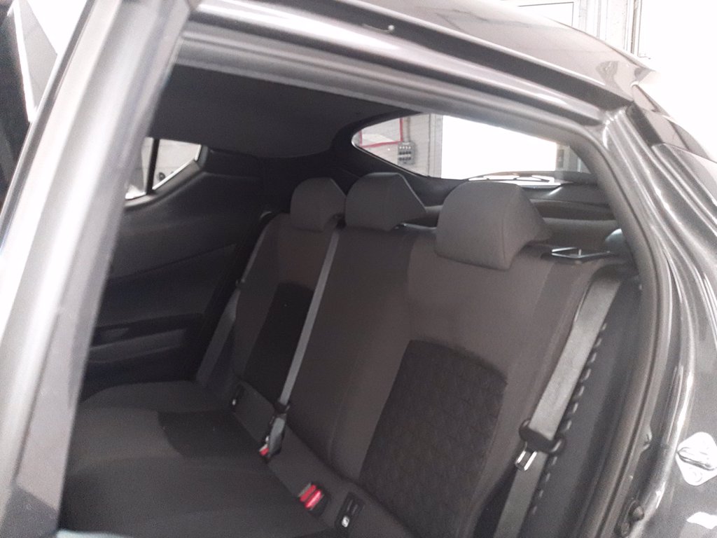 TOYOTA C-hr 1.8h trend e-cvt