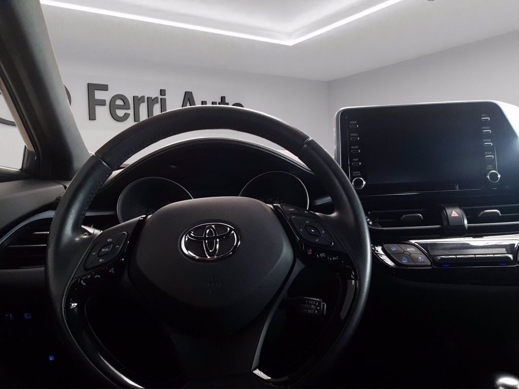TOYOTA C-hr 1.8h trend e-cvt