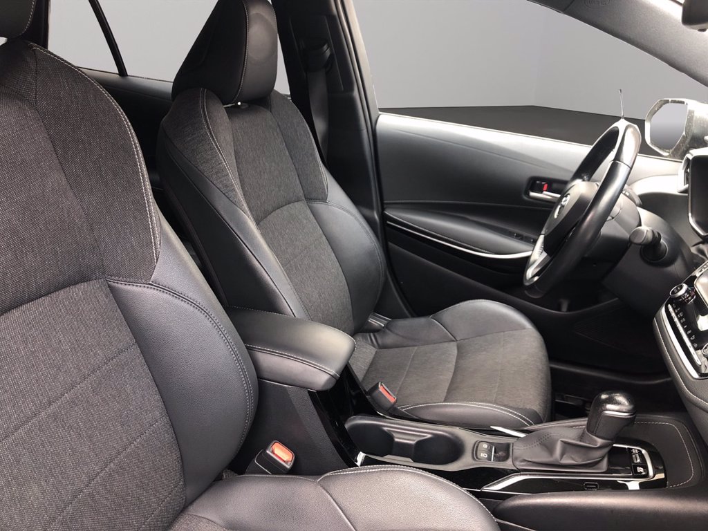 TOYOTA Corolla touring sports 1.8h style cvt
