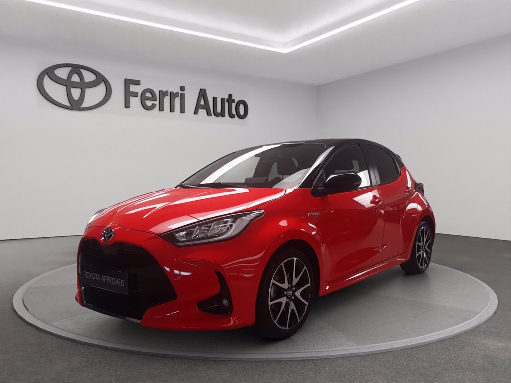 TOYOTA Yaris 1.5h premiere