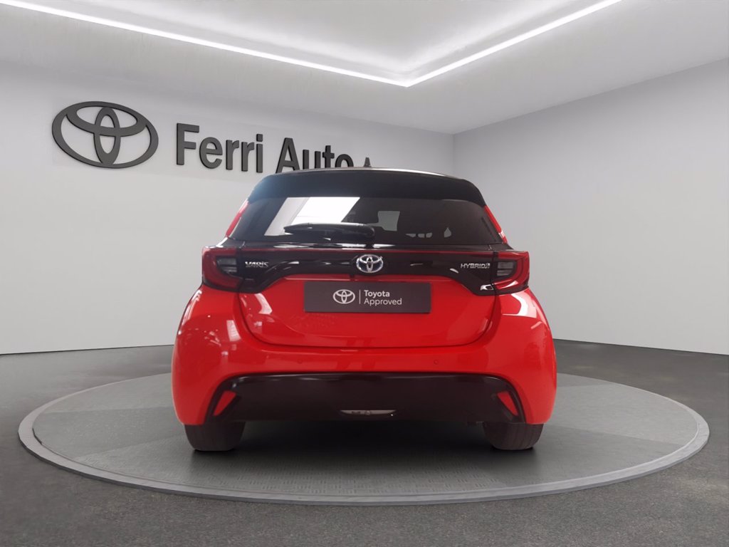 TOYOTA Yaris 1.5h premiere