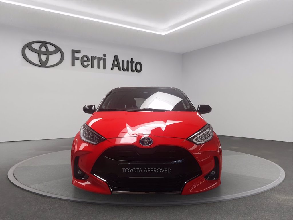 TOYOTA Yaris 1.5h premiere