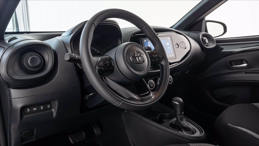 TOYOTA Aygo X 1.0 Active 72cv s-cvt