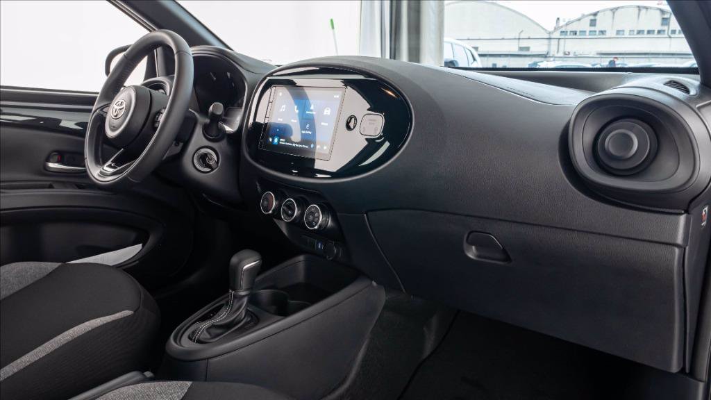 TOYOTA Aygo X 1.0 Active 72cv s-cvt