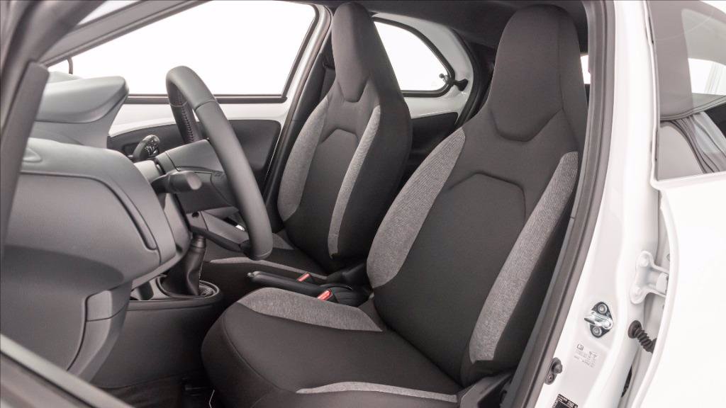TOYOTA Aygo X 1.0 Active 72cv s-cvt