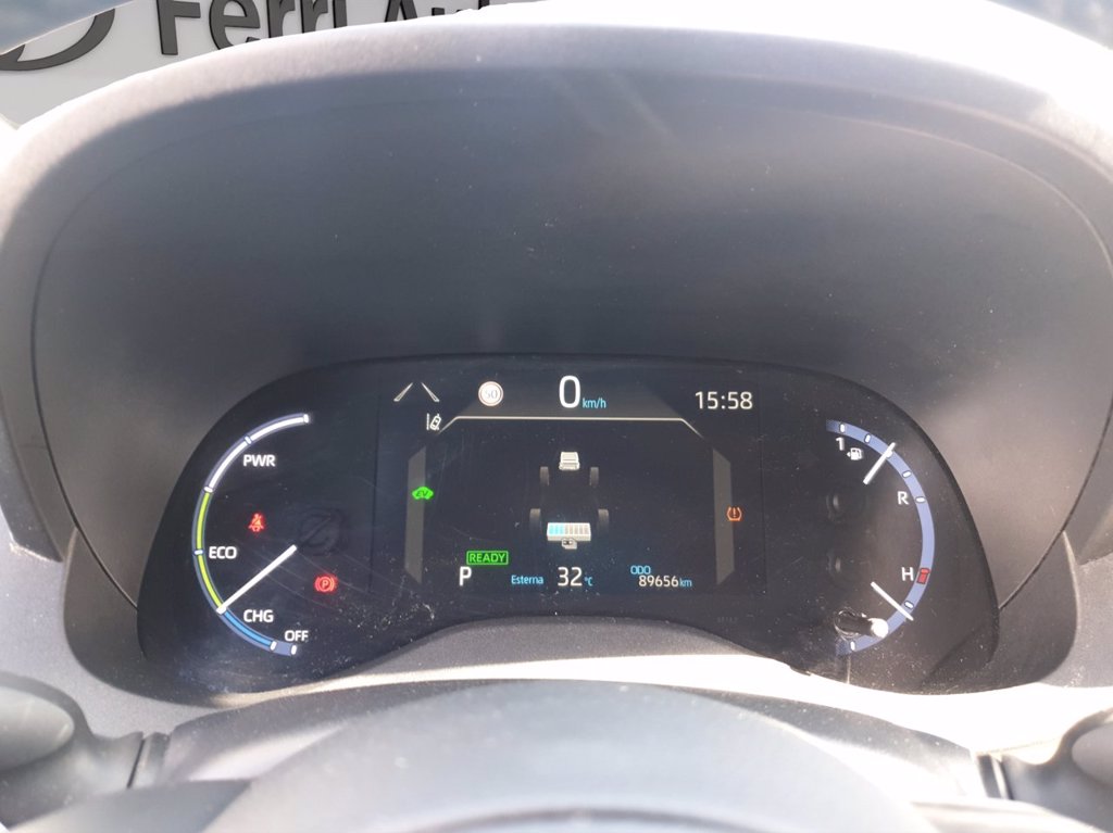 TOYOTA Yaris cross 1.5h business fwd 116cv e-cvt