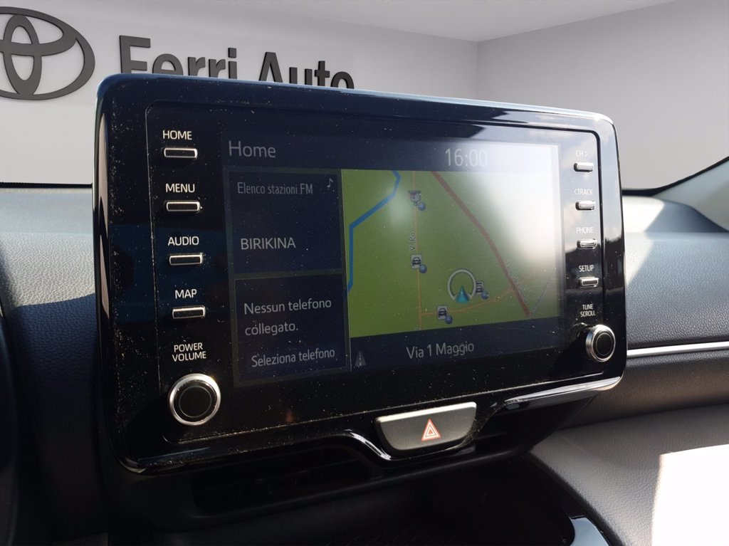 TOYOTA Yaris cross 1.5h business fwd 116cv e-cvt