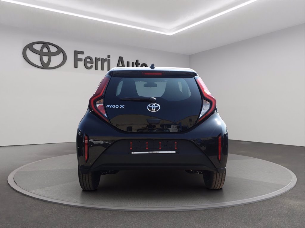 TOYOTA Aygo x 1.0 active 72cv