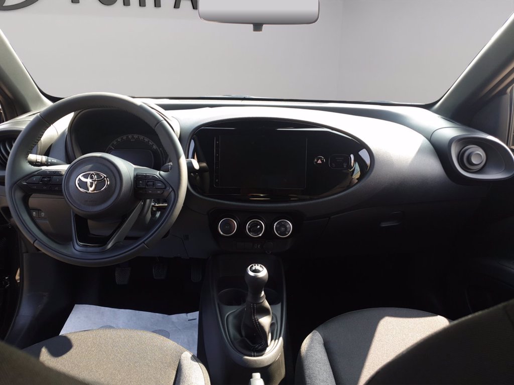 TOYOTA Aygo x 1.0 active 72cv