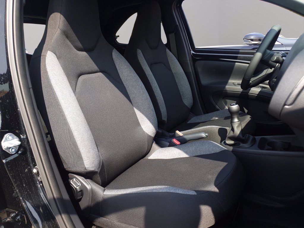 TOYOTA Aygo x 1.0 active 72cv