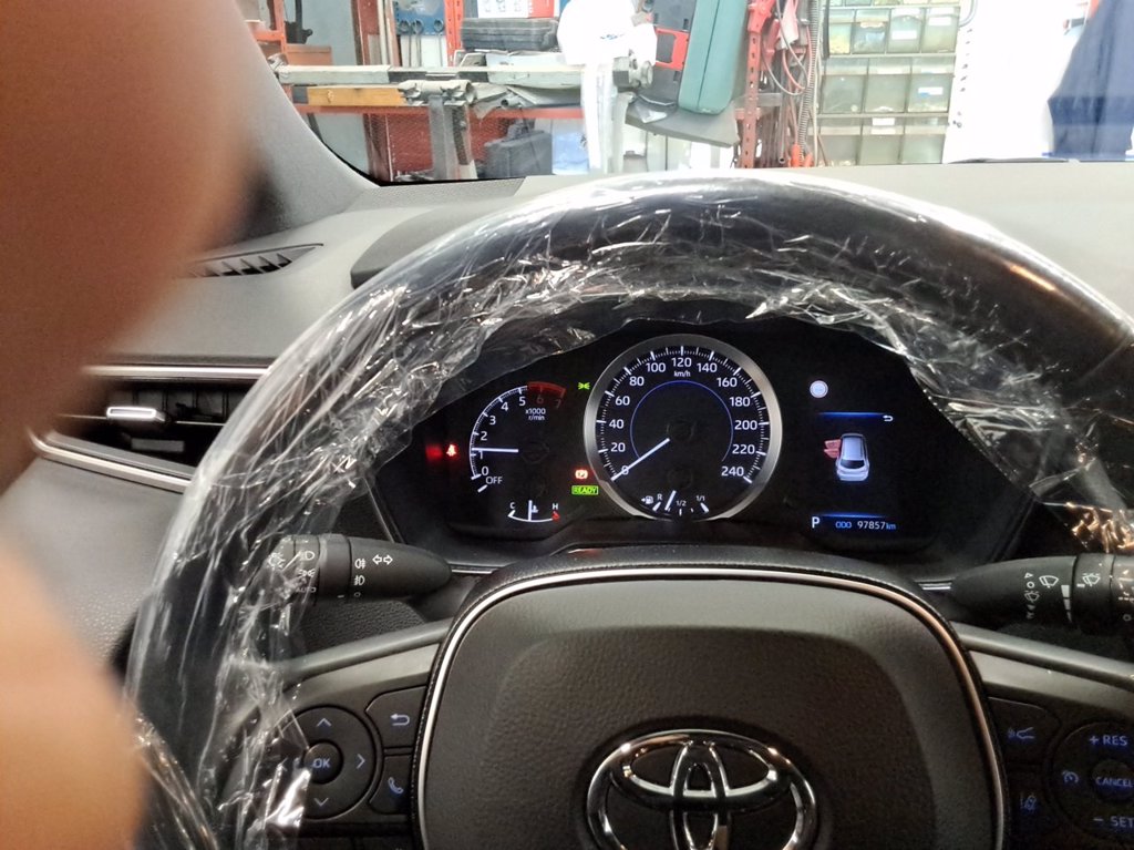 TOYOTA Corolla touring sports 1.8h business cvt