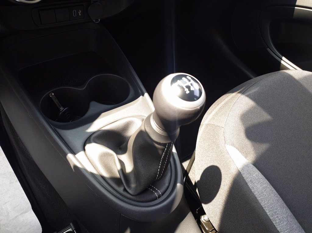 TOYOTA Aygo x 1.0 active 72cv