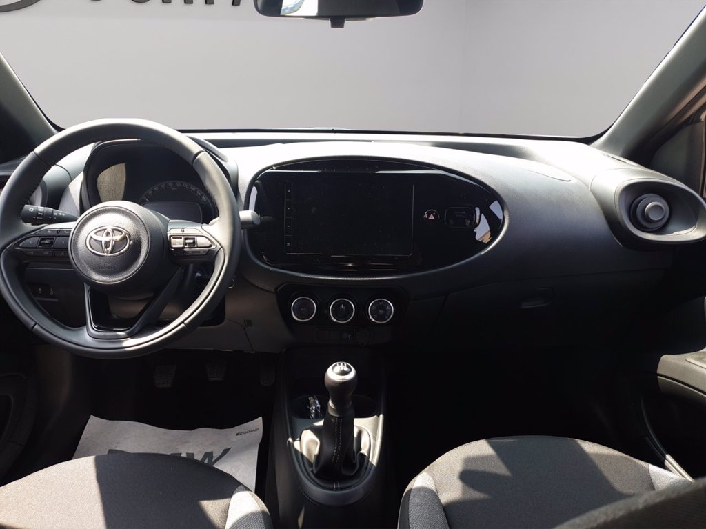 TOYOTA Aygo x 1.0 active 72cv