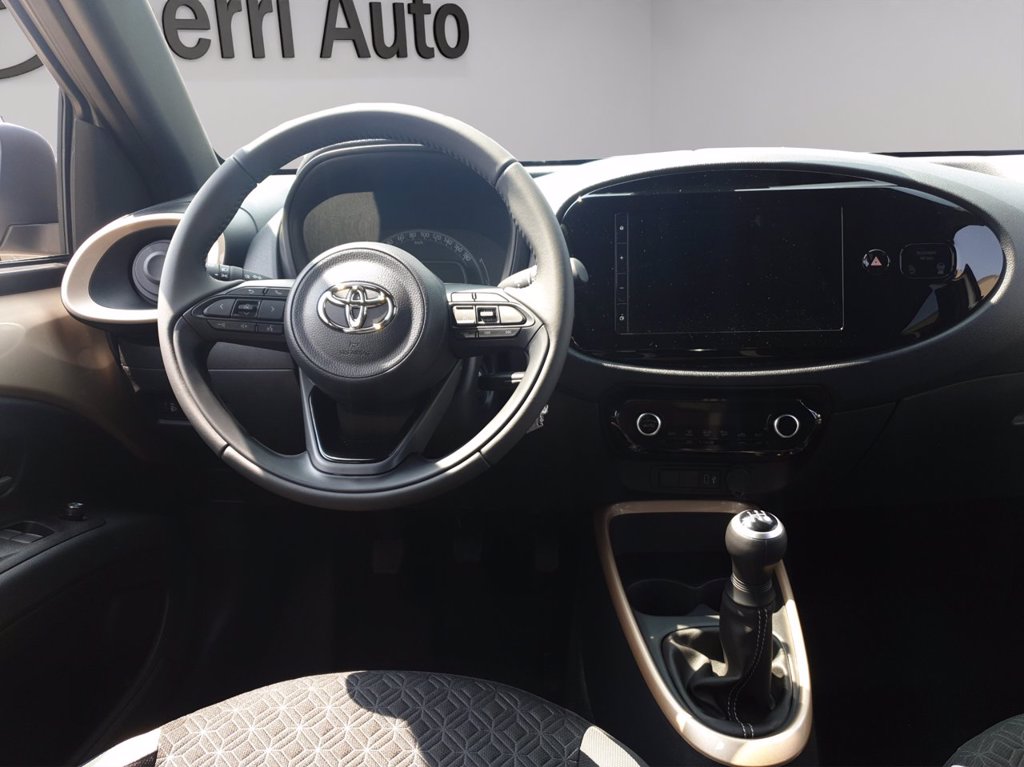 TOYOTA Aygo x 1.0 trend 72cv