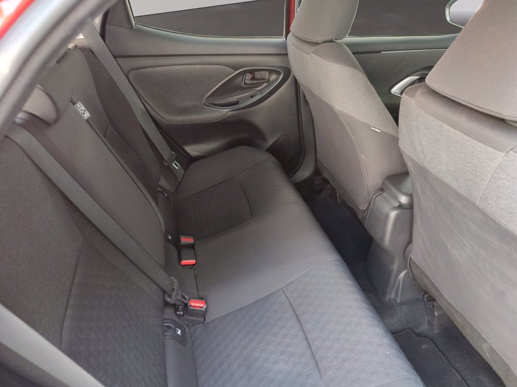TOYOTA Yaris 1.5h trend