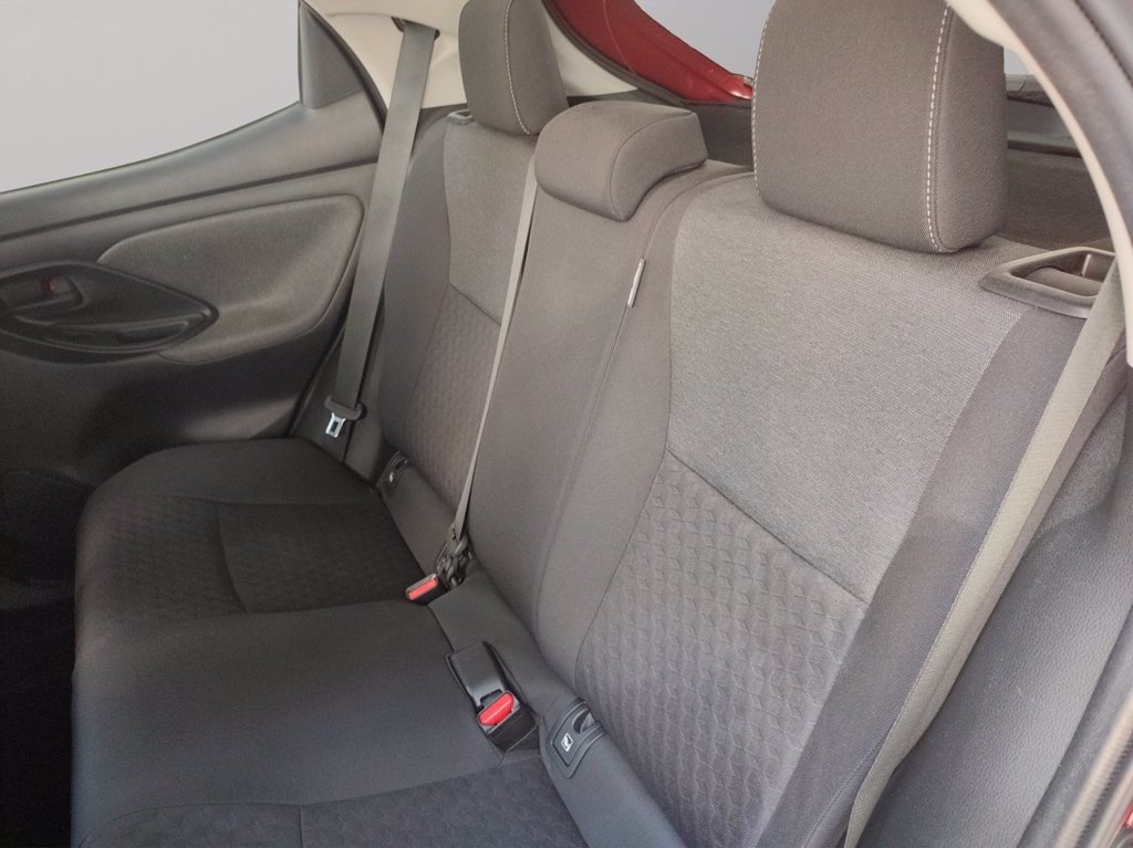 TOYOTA Yaris 1.5h trend