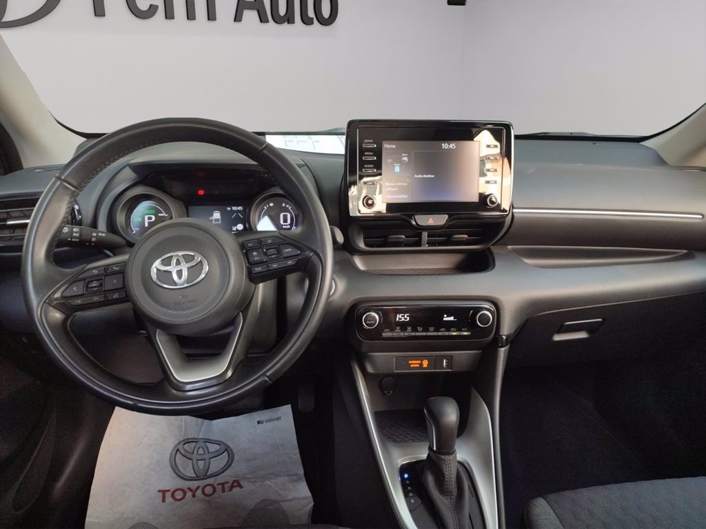 TOYOTA Yaris 1.5h trend