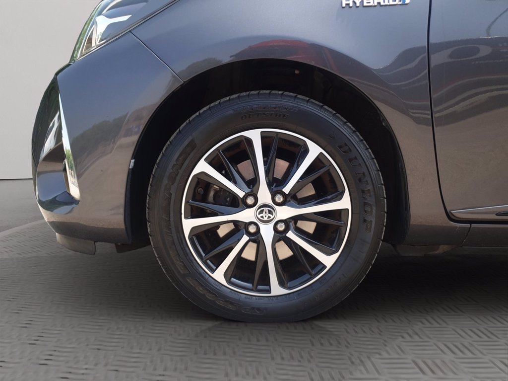 TOYOTA Yaris 5p 1.5h active