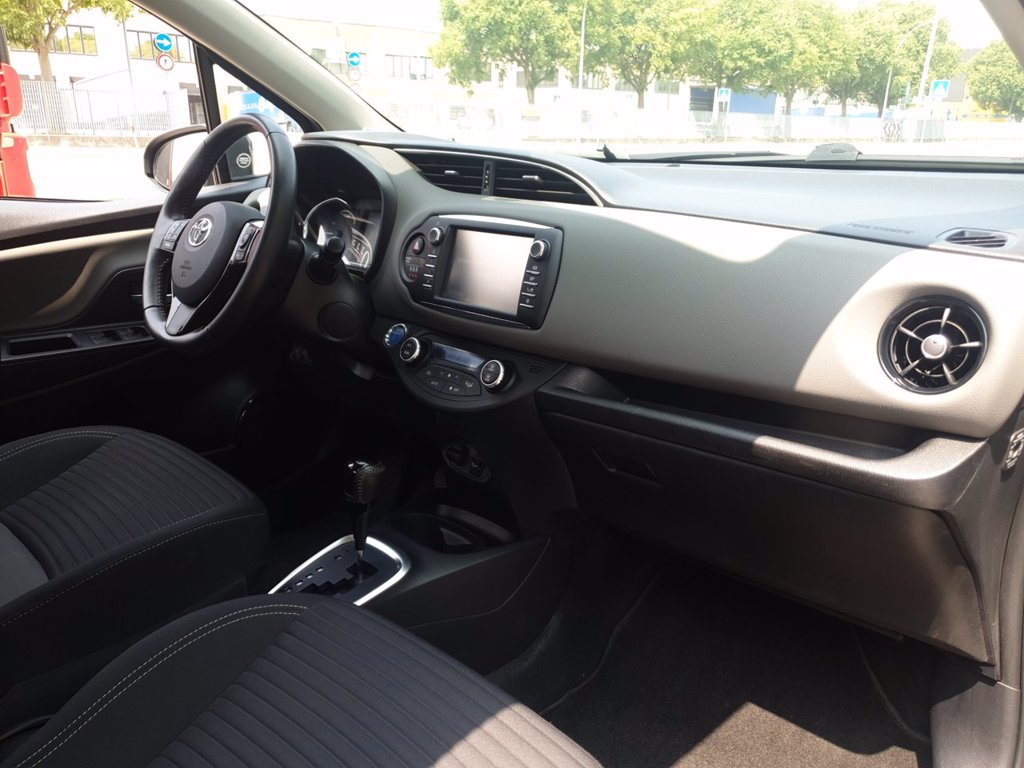 TOYOTA Yaris 5p 1.5h active