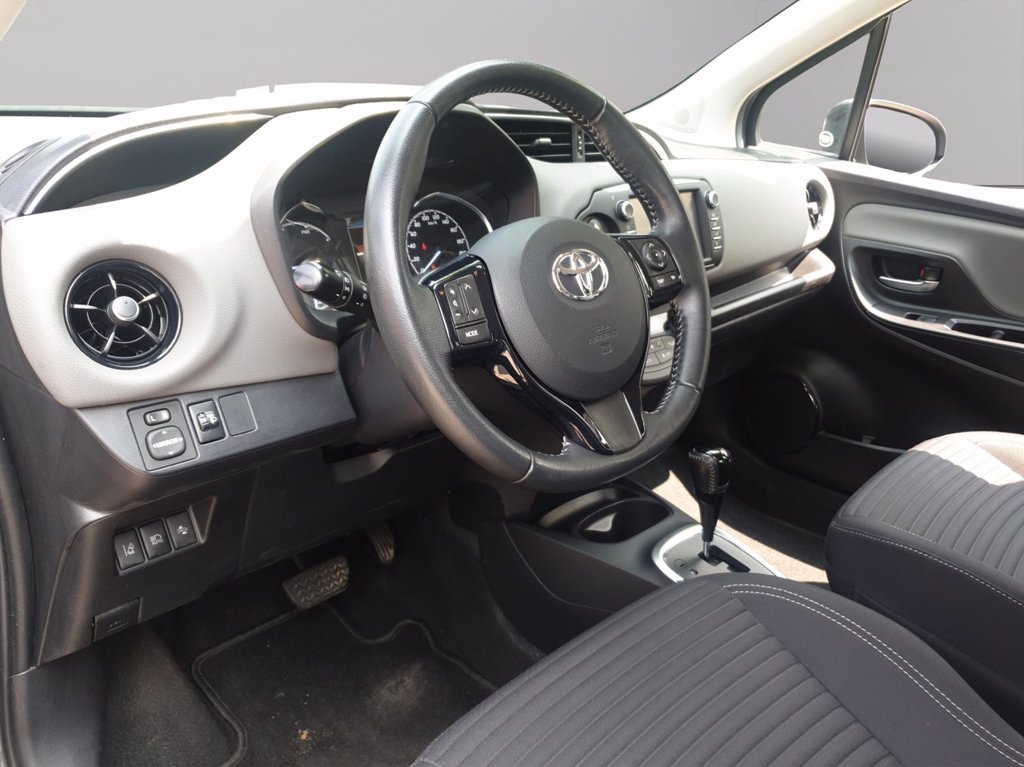 TOYOTA Yaris 5p 1.5h active